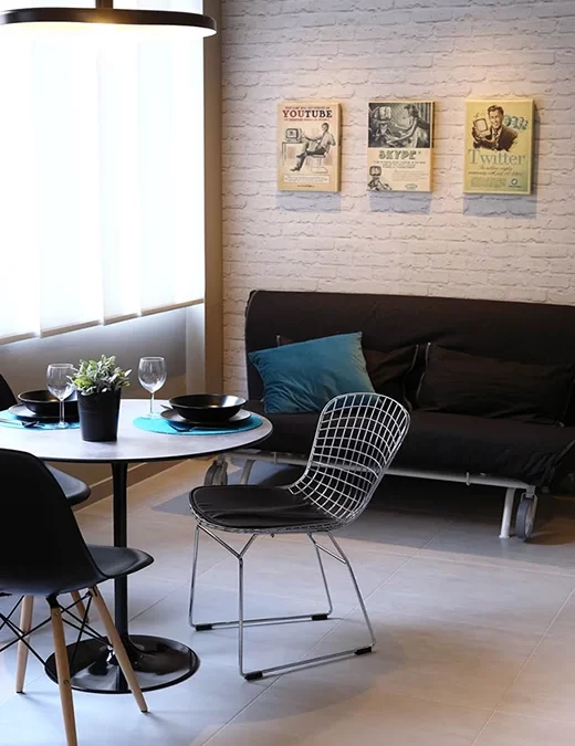 5 Airbnb Cool Rooms