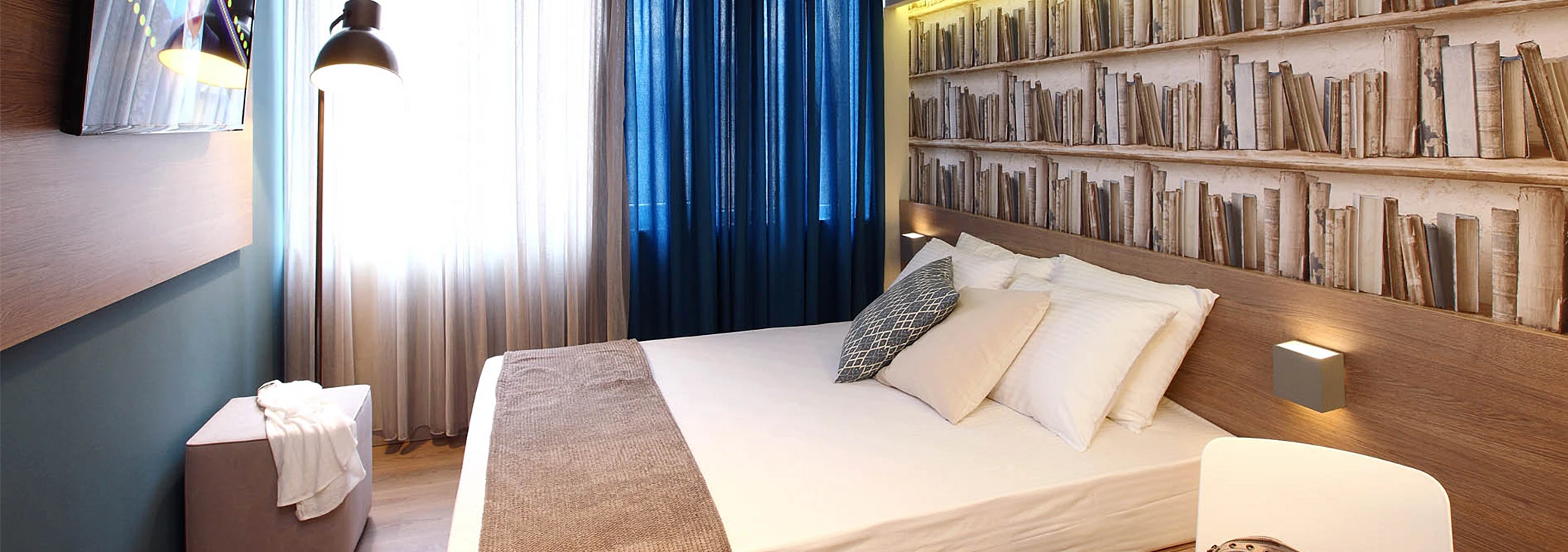 5 Airbnb Cool Rooms