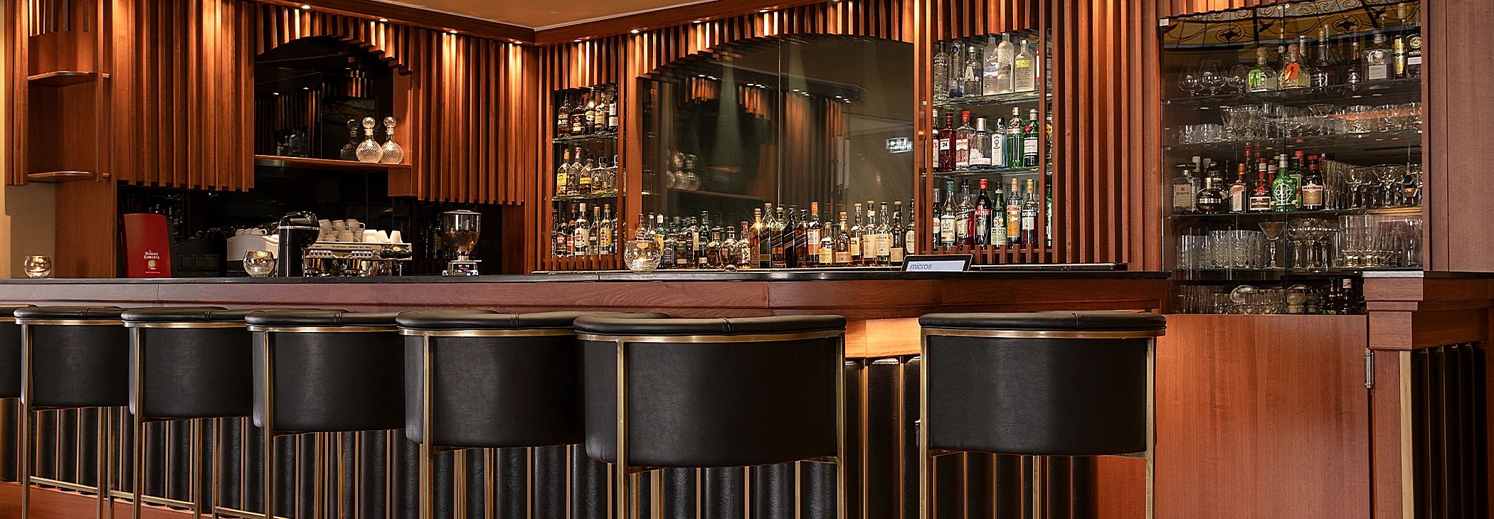 Fellows bar